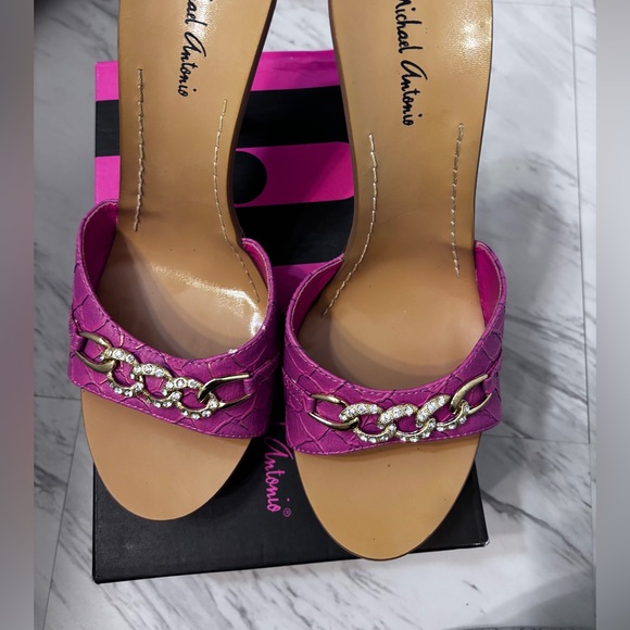 Michael Antonio 4" Croc Embossed Chain SlipOn Heeled Mules Purple Size: 9M w Box - Picture 10 of 11